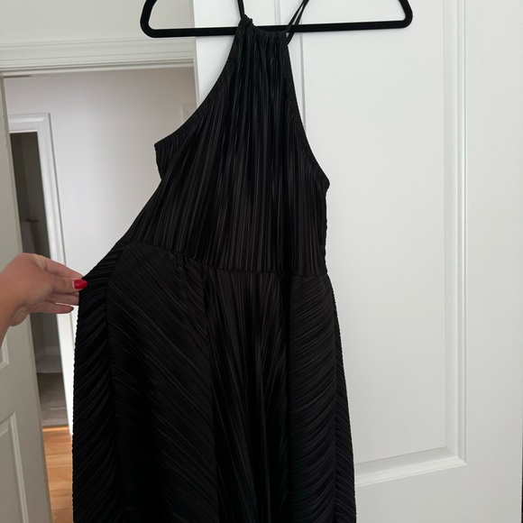 Boohoo plisse midi dress - Picture 2 of 3